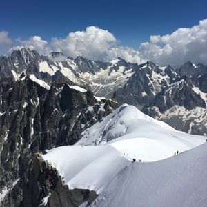 Meet your Posher, Laurence